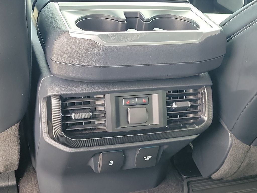 2023 Ford F-150 Lightning Platinum