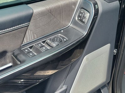 2023 Ford F-150 Lightning Platinum