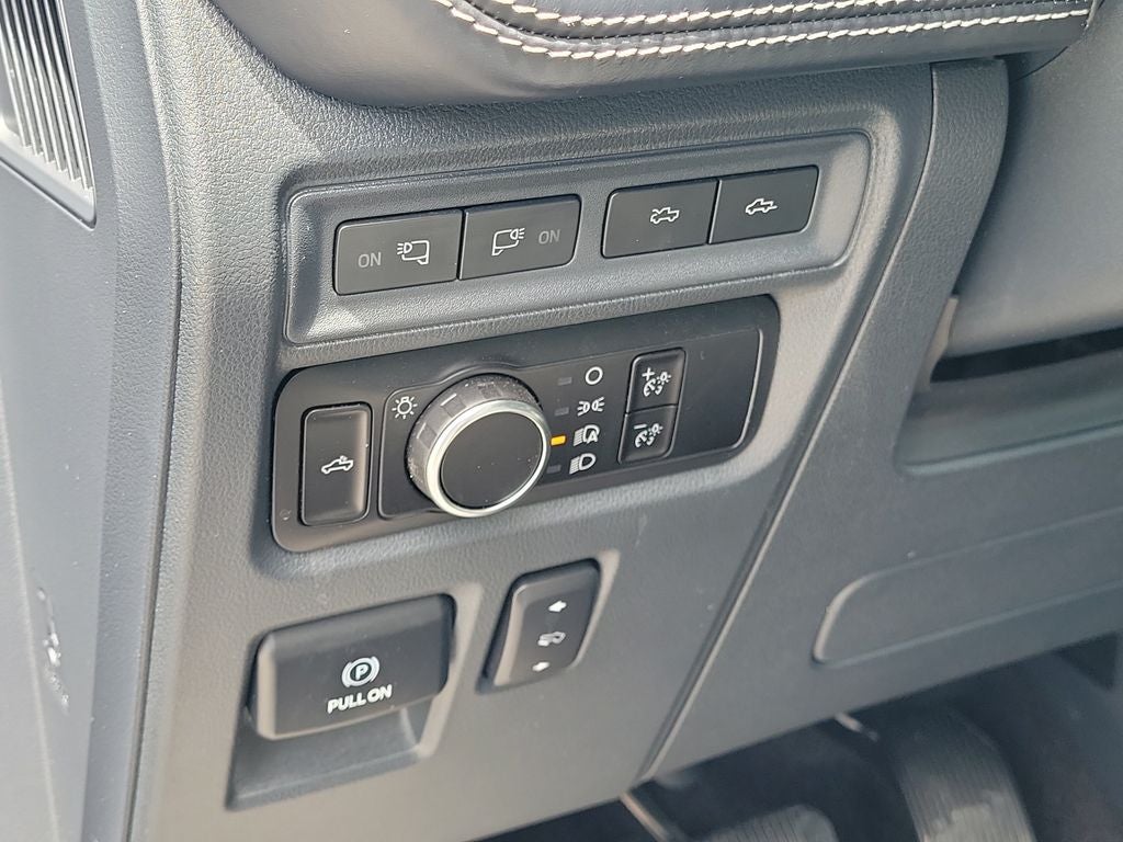 2023 Ford F-150 Lightning Platinum