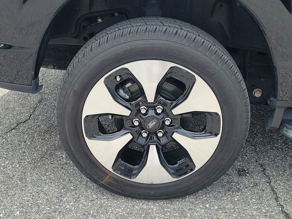 2023 Ford F-150 Lightning Platinum