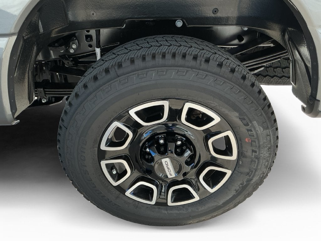 2027 Ford F-350SD Platinum