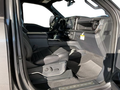 2027 Ford F-350SD Platinum