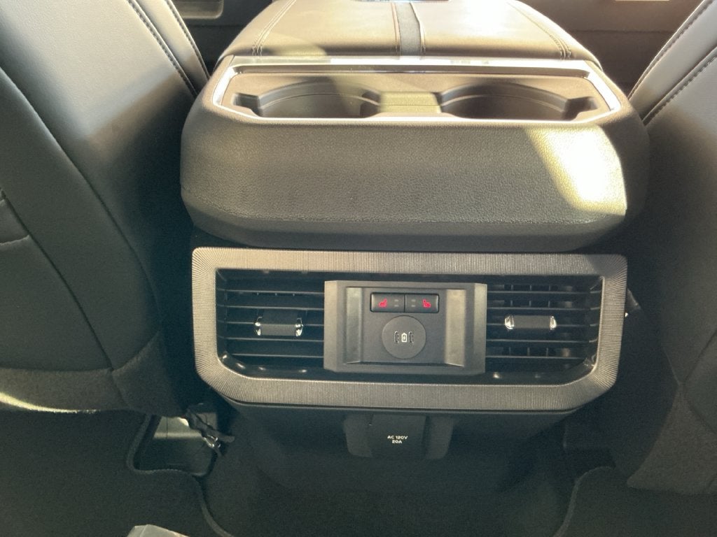 2027 Ford F-350SD Platinum