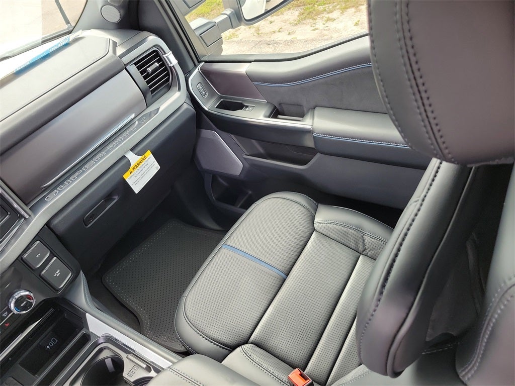 2026 Ford F-350SD Platinum DRW