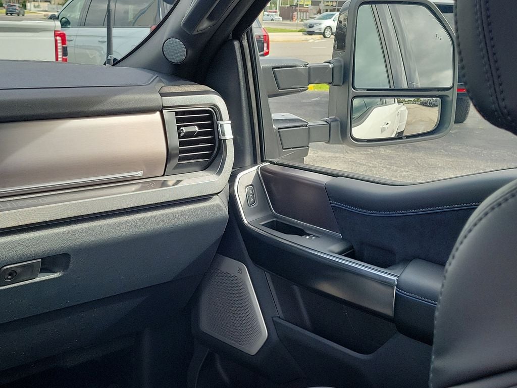 2026 Ford F-350SD Platinum DRW