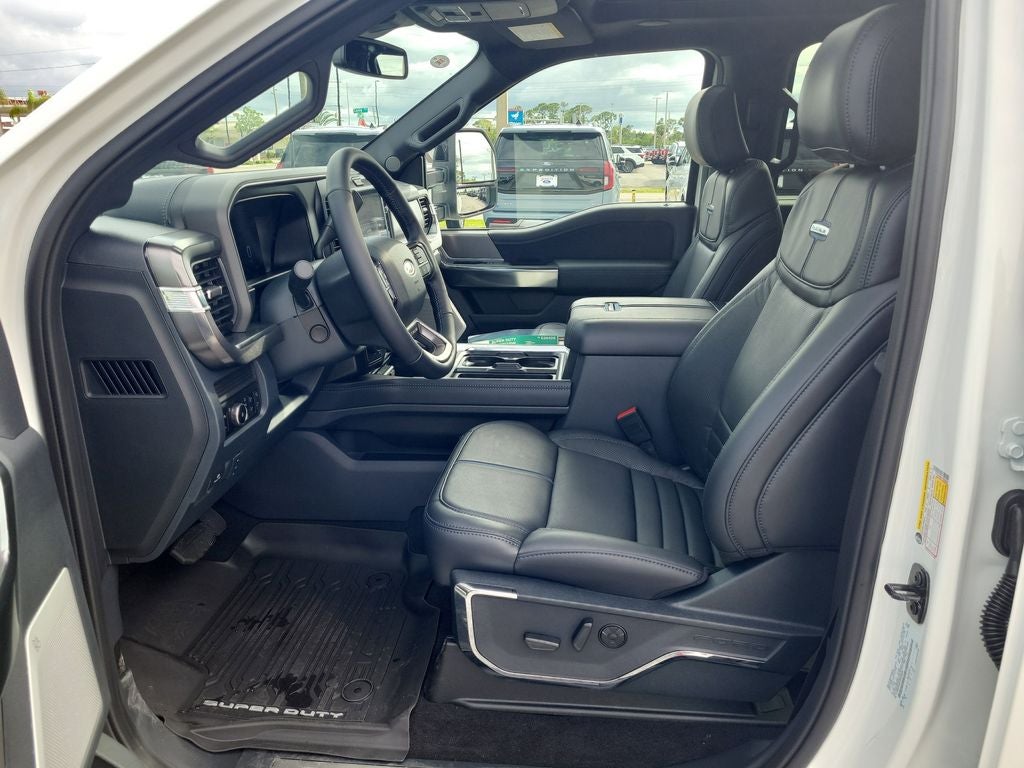 2026 Ford F-350SD Platinum DRW