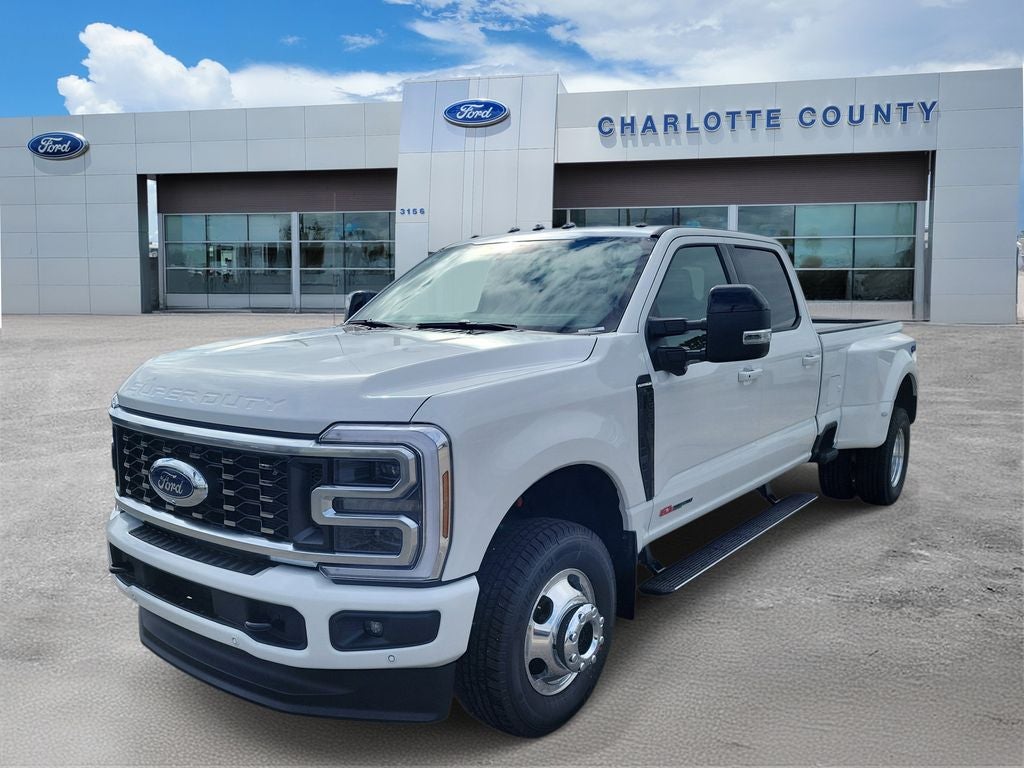 2026 Ford F-350SD Platinum DRW