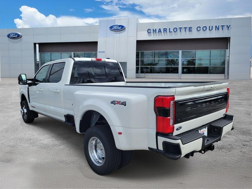2026 Ford F-350SD Platinum DRW