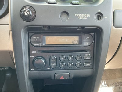 2004 Nissan Frontier XE