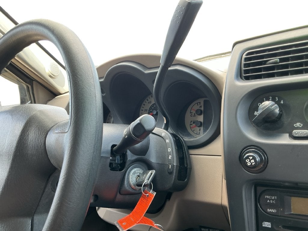 2004 Nissan Frontier XE