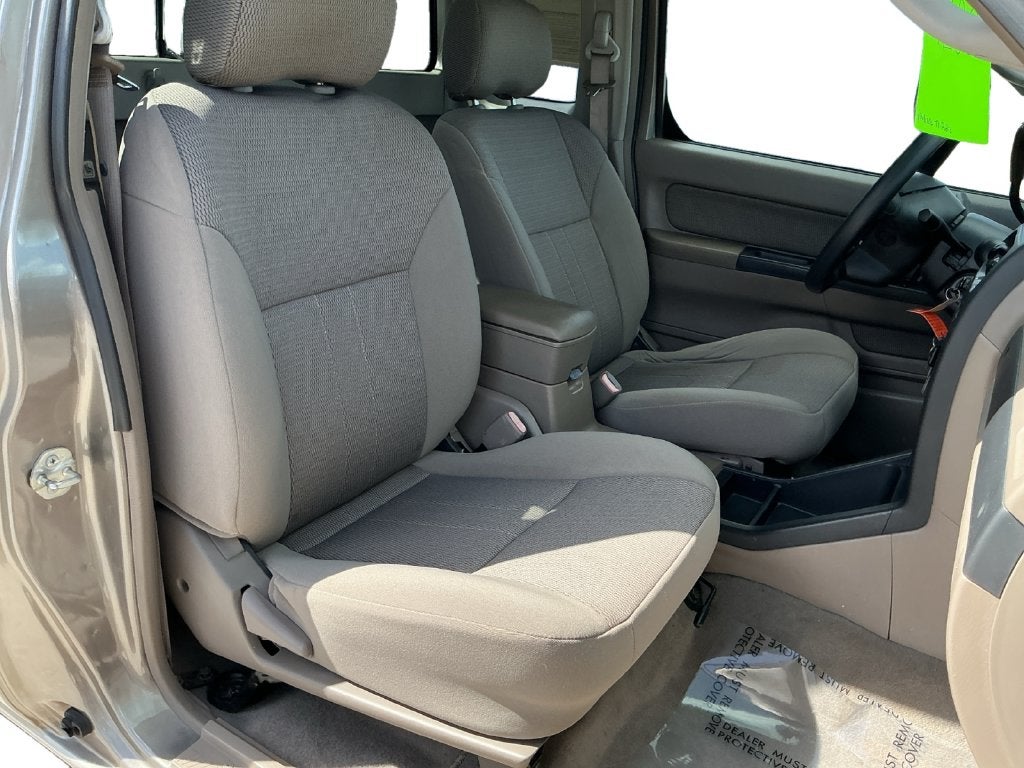 2004 Nissan Frontier XE