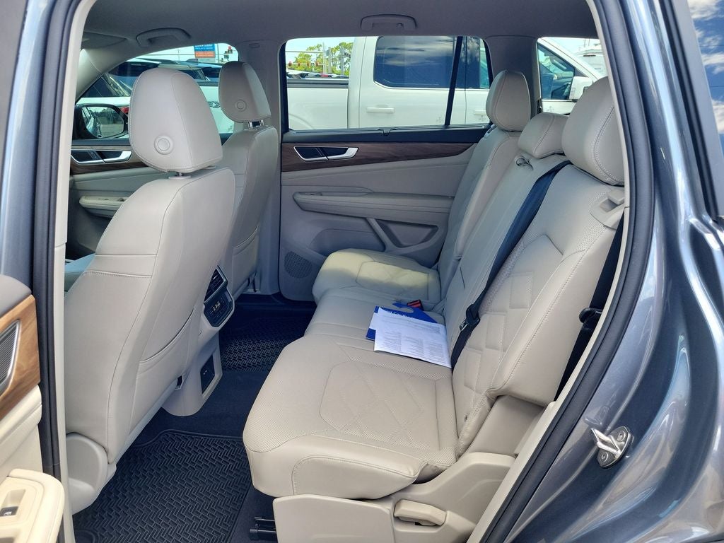 2024 Volkswagen Atlas 2.0T SE w/Technology