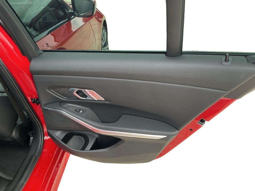 2023 BMW 3 Series 330i