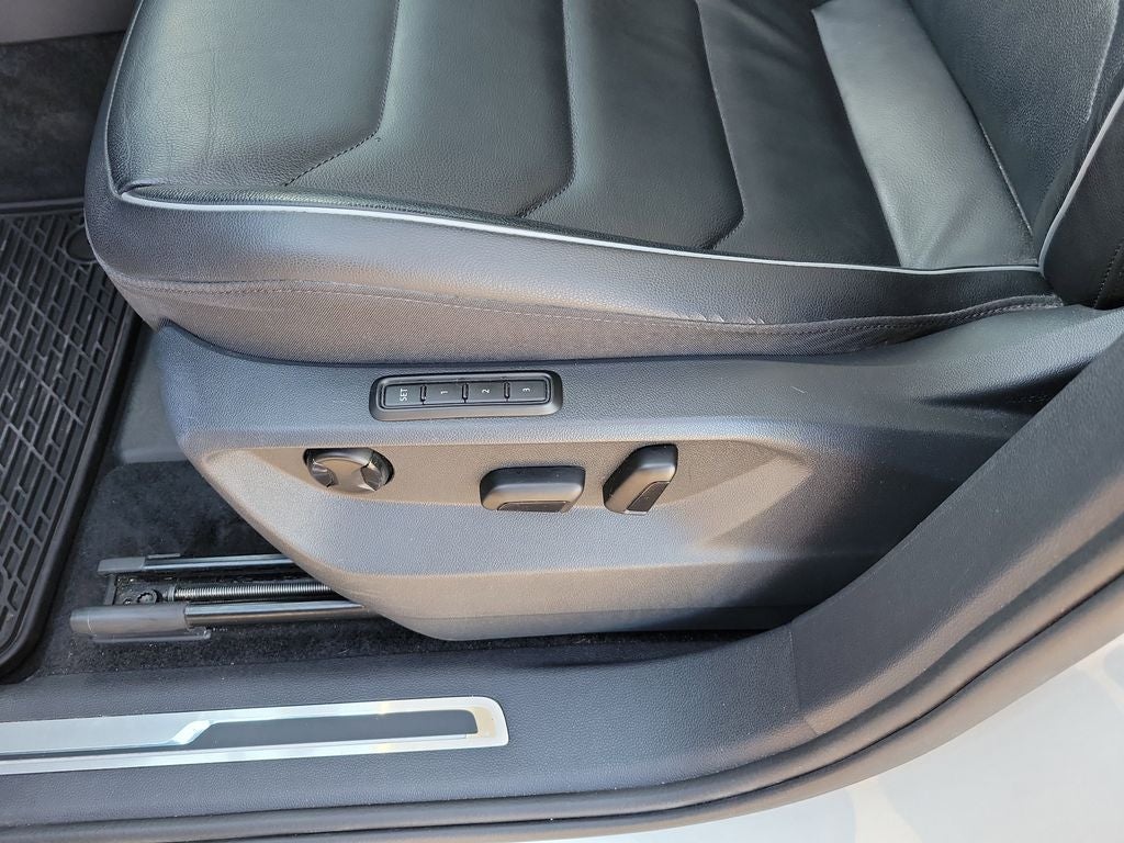 2019 Volkswagen Tiguan 2.0T SEL Premium 4Motion