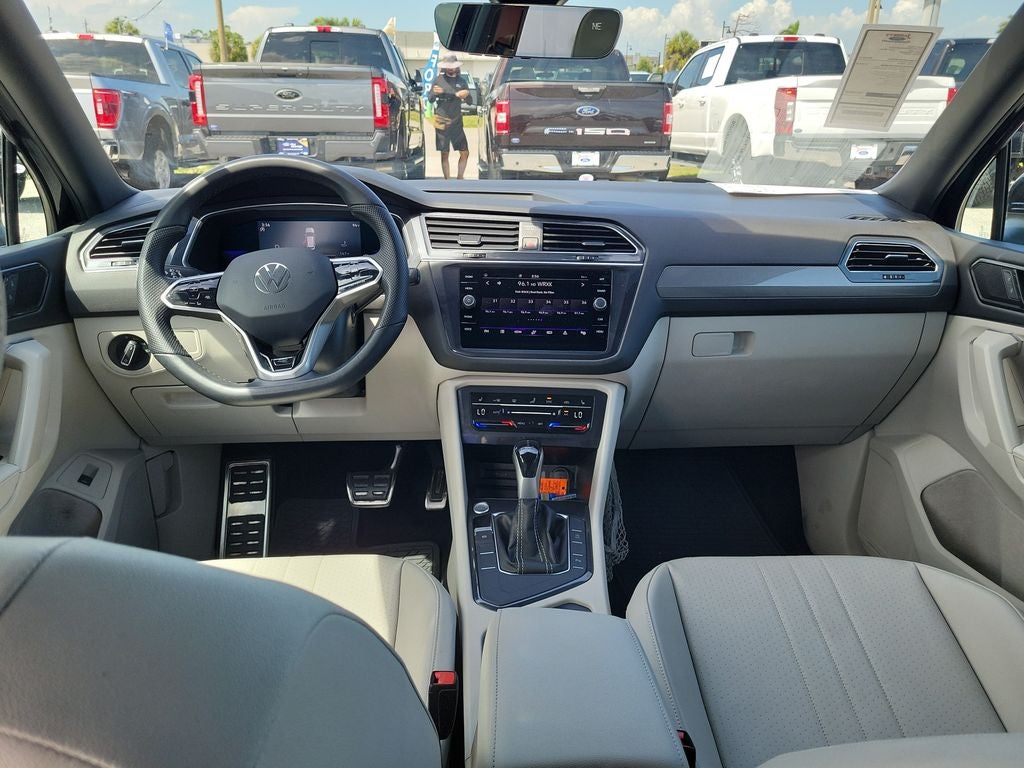 2022 Volkswagen Tiguan 2.0T SE R-Line Black