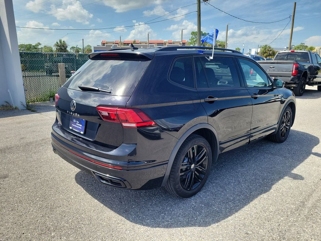 2022 Volkswagen Tiguan 2.0T SE R-Line Black