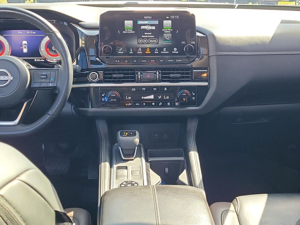 2023 Nissan Pathfinder Platinum