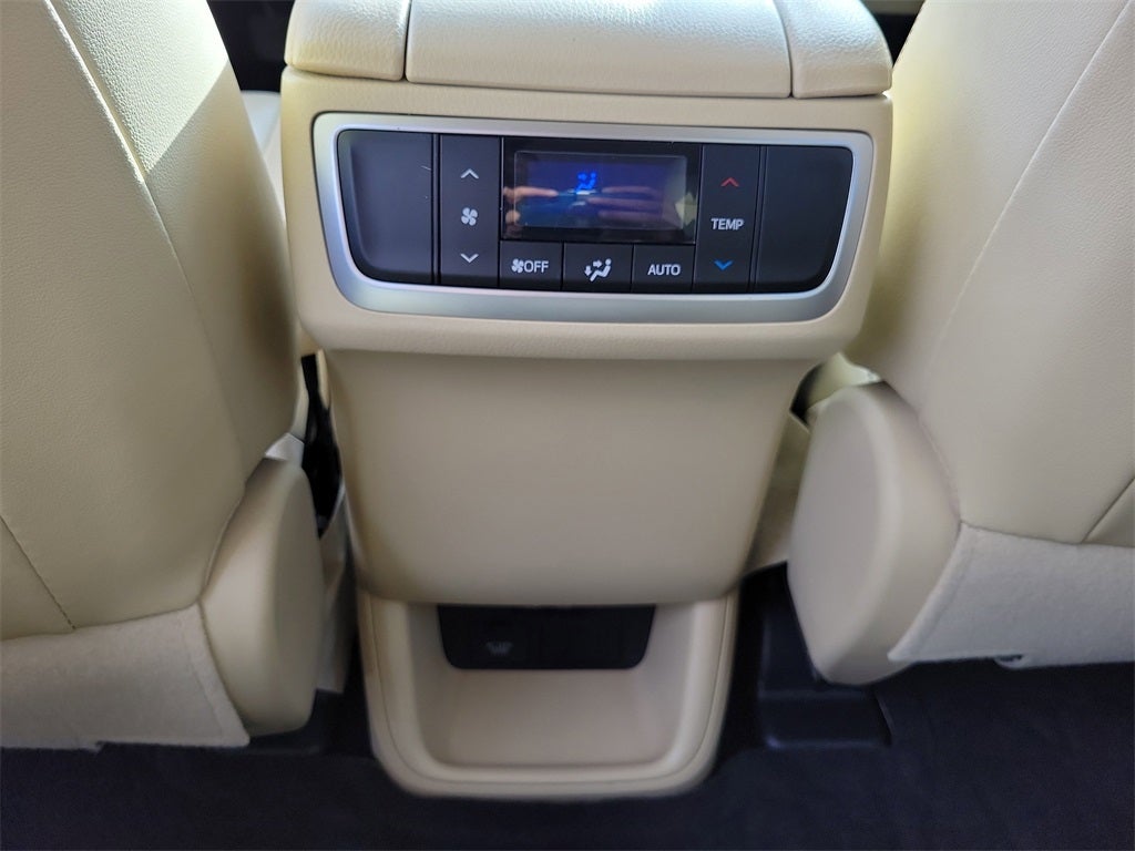 2019 Toyota Highlander Limited Platinum