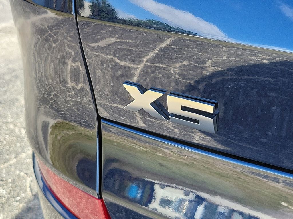 2021 BMW X5 M50i