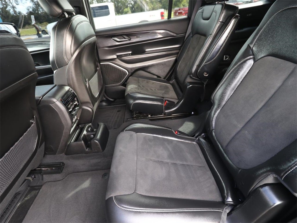 2021 Jeep Grand Cherokee L Altitude