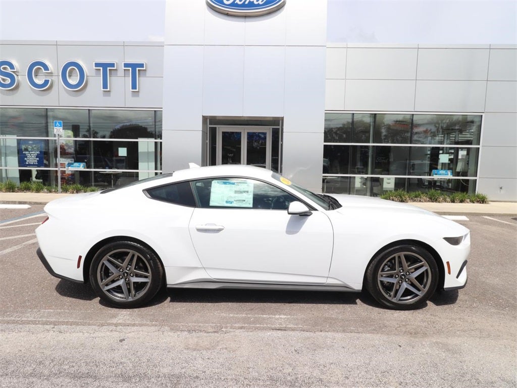 2025 Ford Mustang EcoBoost