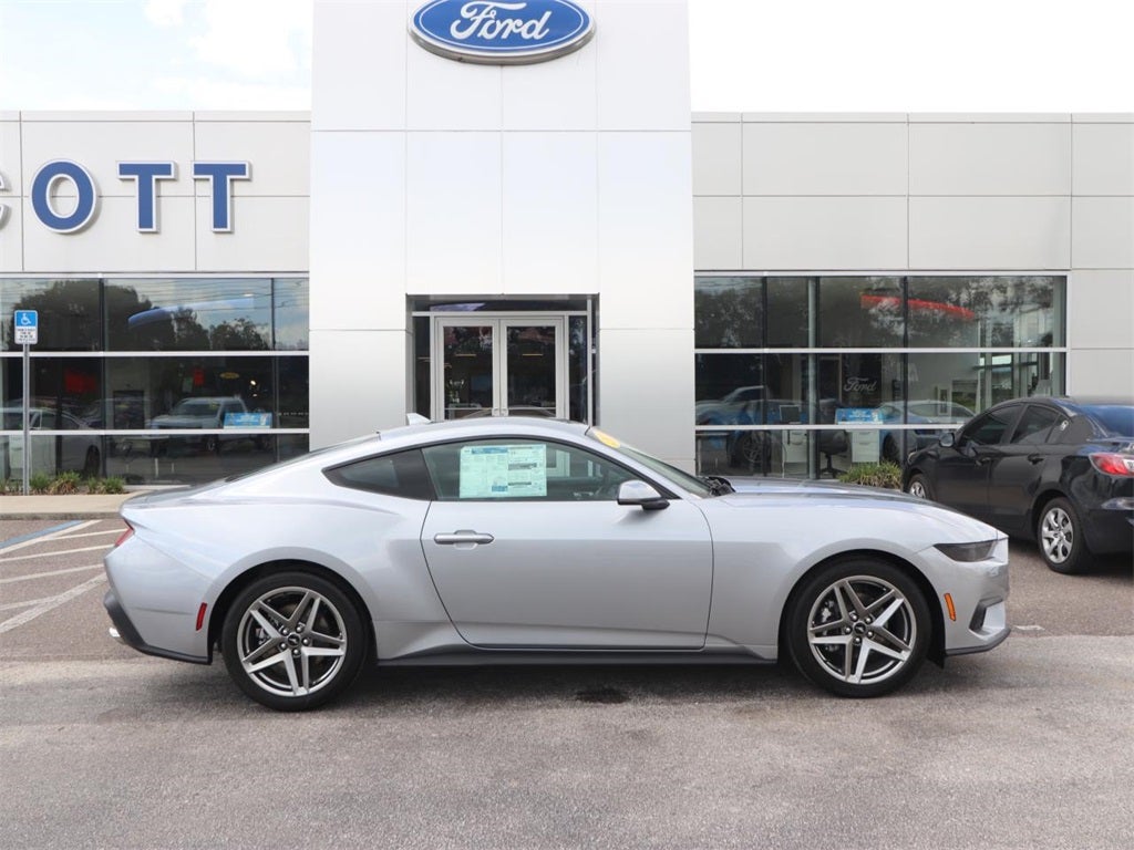 2025 Ford Mustang EcoBoost