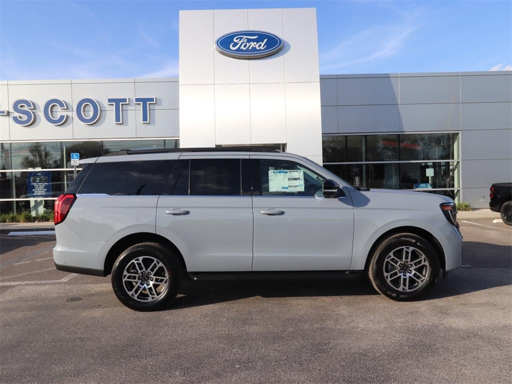 2025 Ford Expedition Active