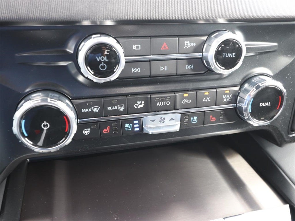 2026 Ford F-350SD Platinum DRW