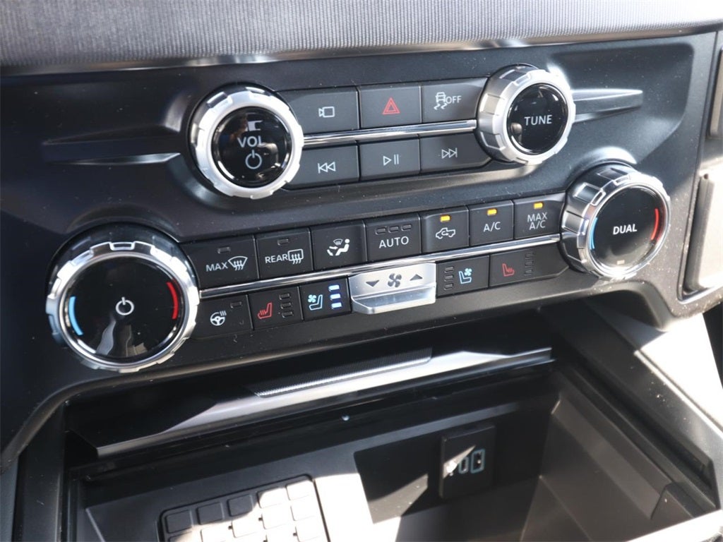 2026 Ford F-450SD Platinum DRW