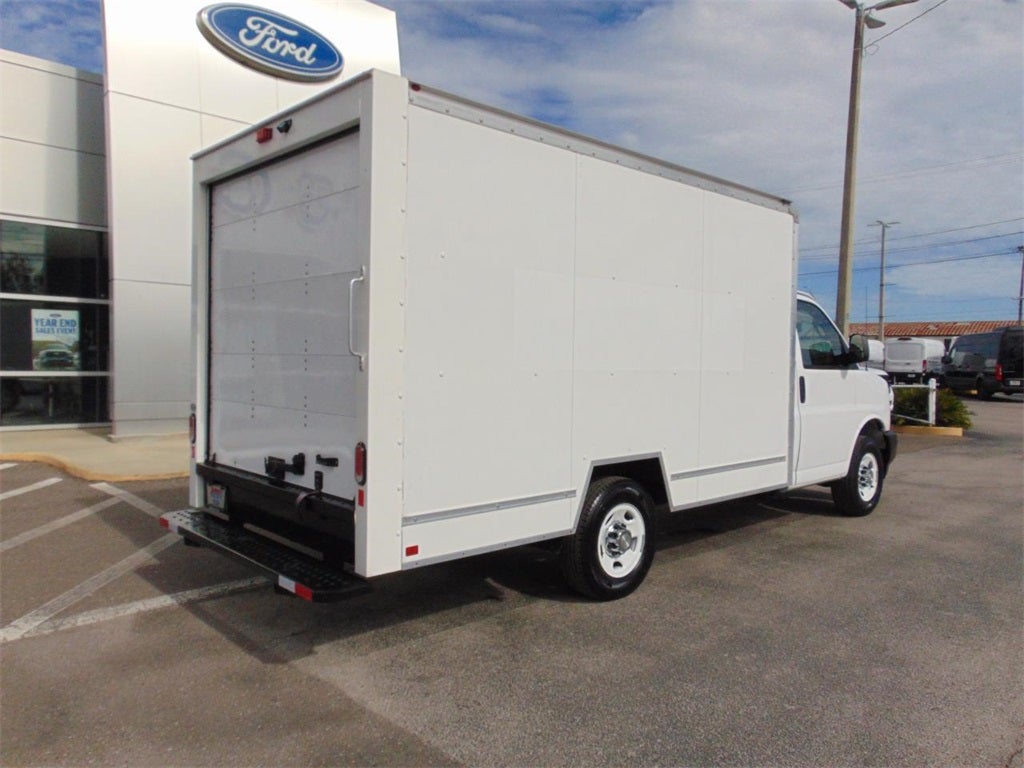 2023 GMC Savana 3500 Work Van