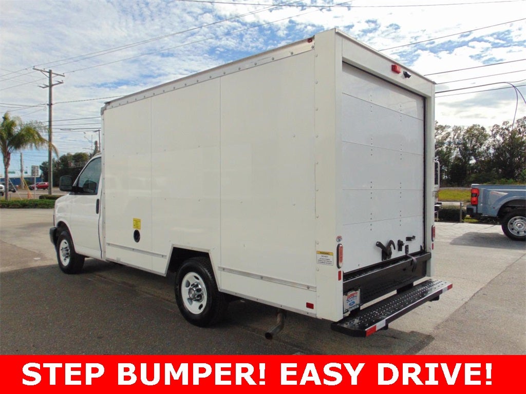 2023 GMC Savana 3500 Work Van