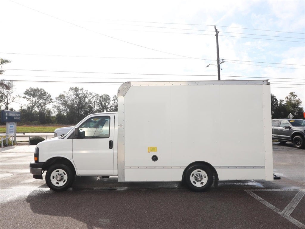 2022 GMC Savana 3500 Work Van