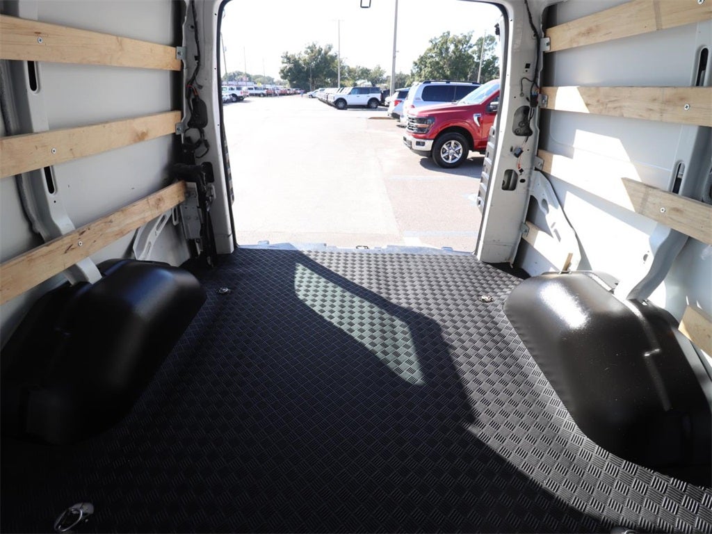 2023 GMC Savana 2500 Work Van