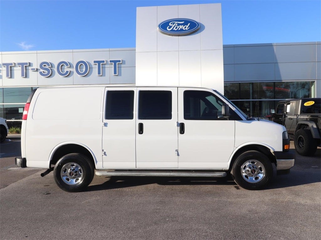 2023 GMC Savana 2500 Work Van