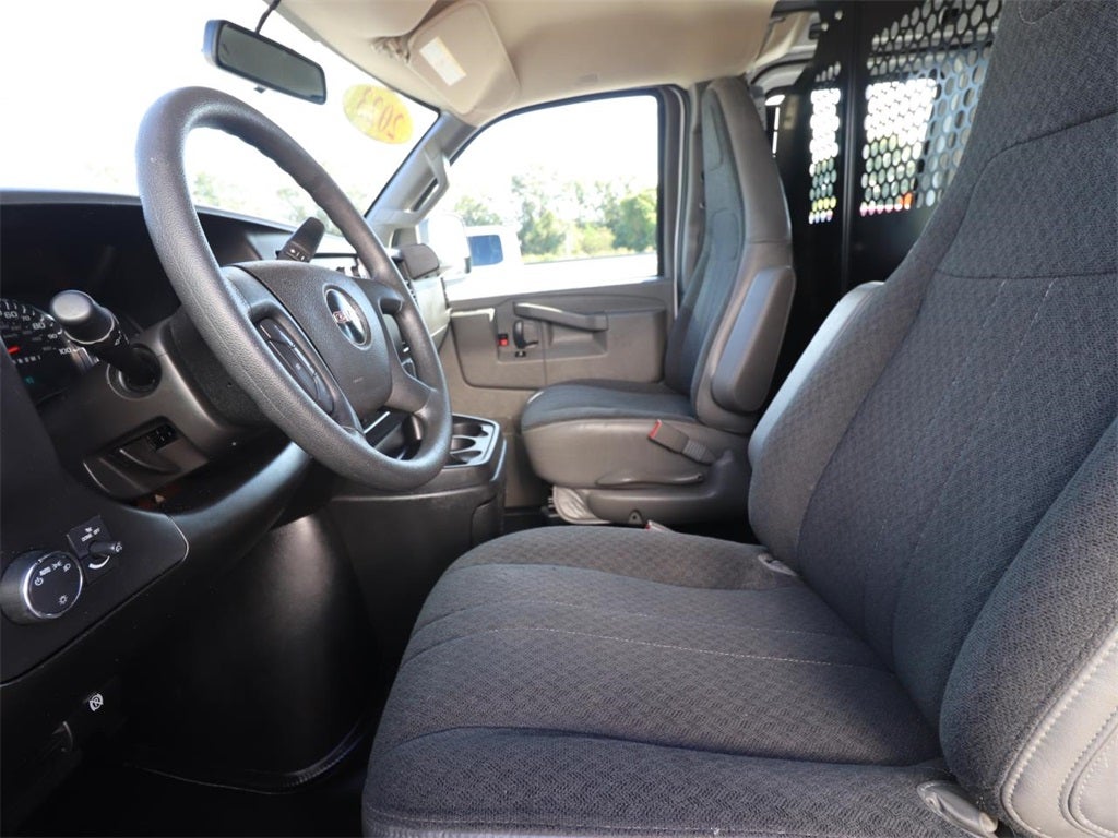 2023 GMC Savana 2500 Work Van