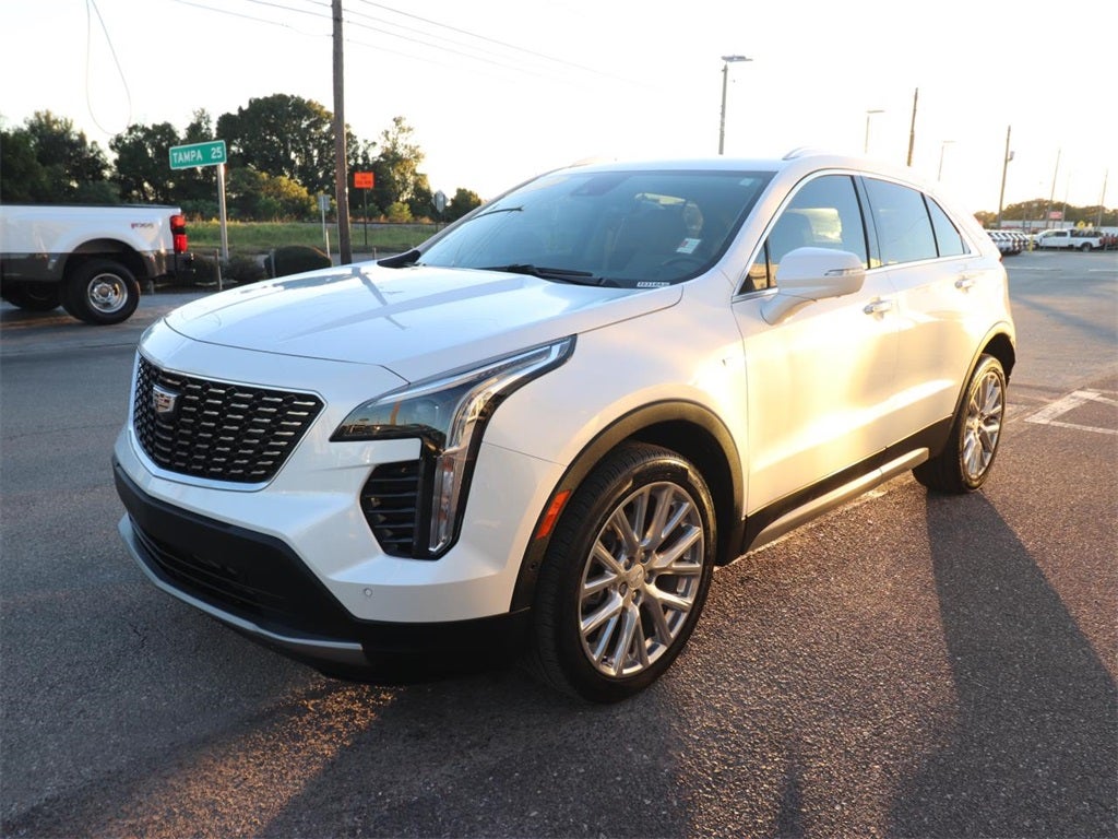 2022 Cadillac XT4 Premium Luxury