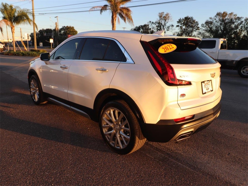 2022 Cadillac XT4 Premium Luxury