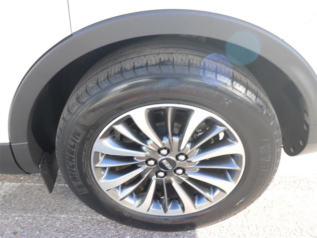 2021 Lincoln Nautilus Reserve