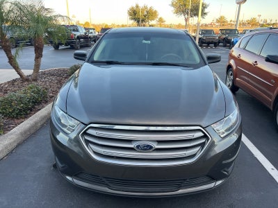 2017 Ford Taurus SE