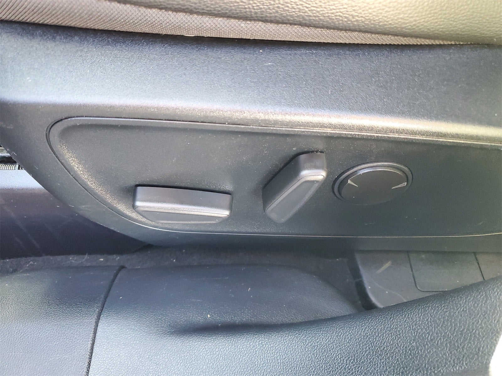 2020 Ford Escape Titanium Hybrid