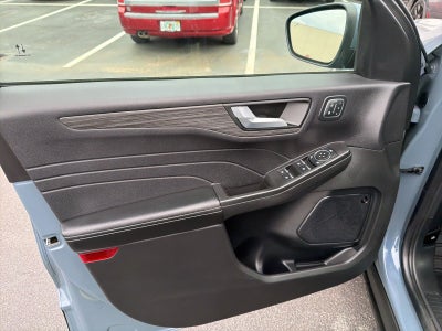 2025 Ford Escape Plug-In Hybrid Base