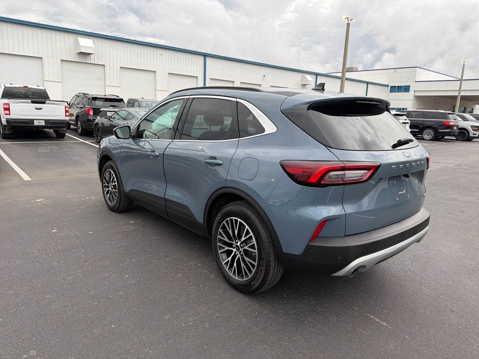 2025 Ford Escape Plug-In Hybrid Base