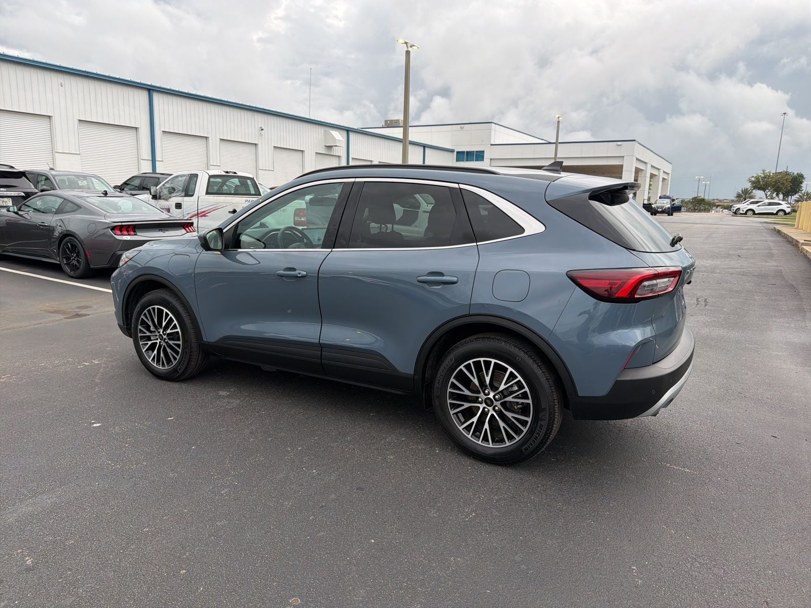 2025 Ford Escape Plug-In Hybrid Base