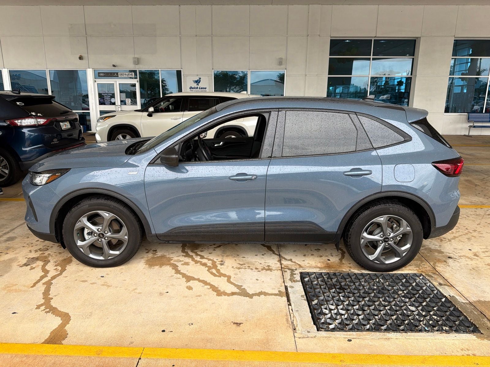 2025 Ford Escape Hybrid ST-Line