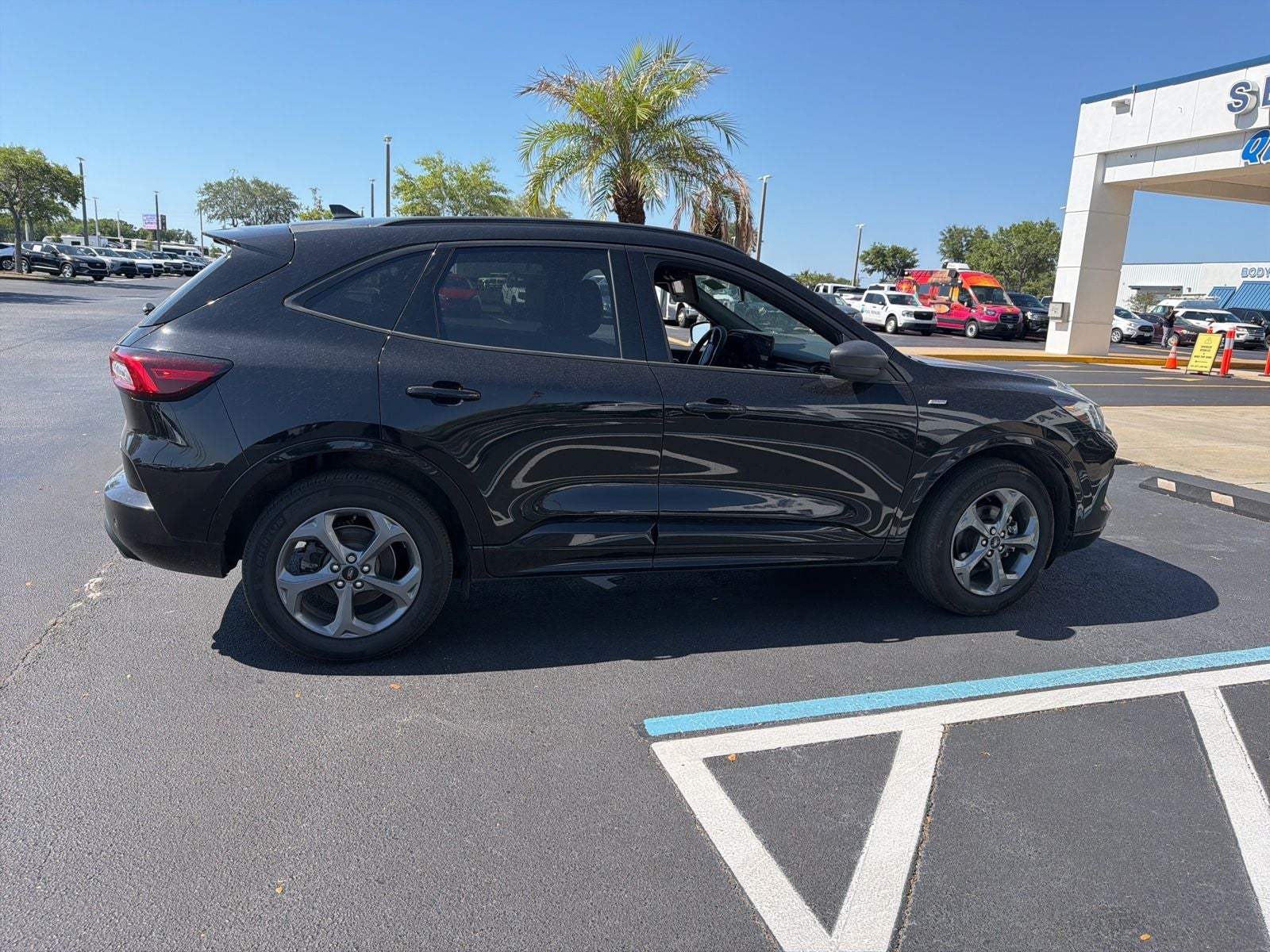 2024 Ford Escape ST-Line