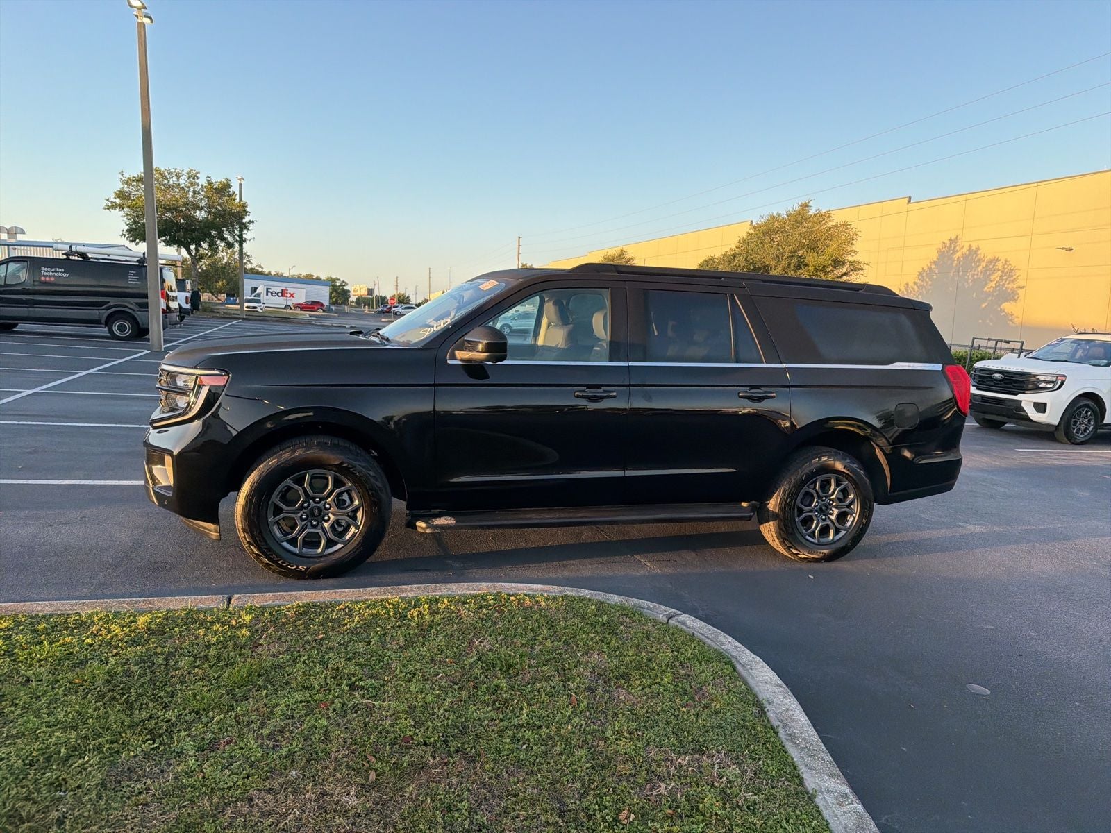 2025 Ford Expedition Max Active