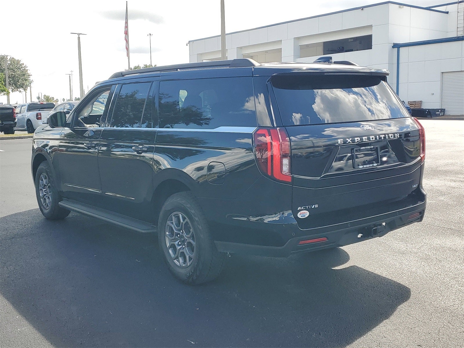 2025 Ford Expedition Max Active