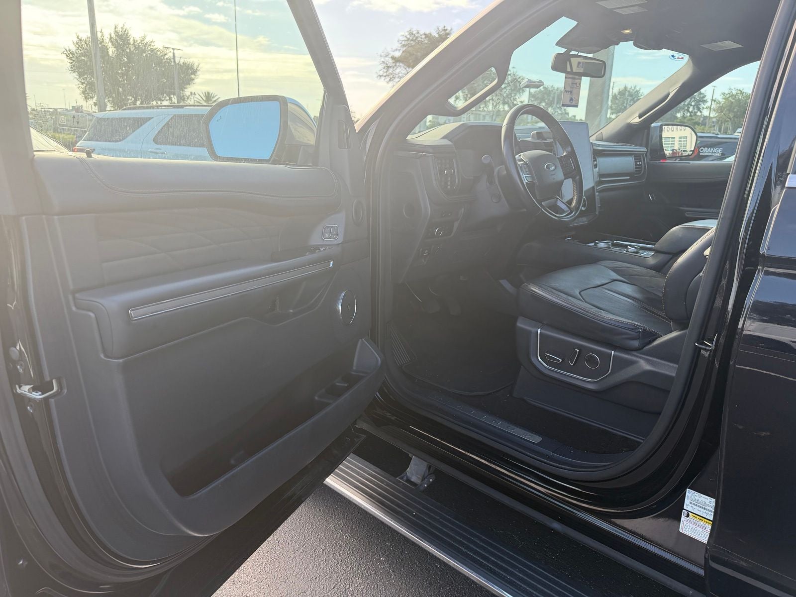 2023 Ford Expedition Max Platinum