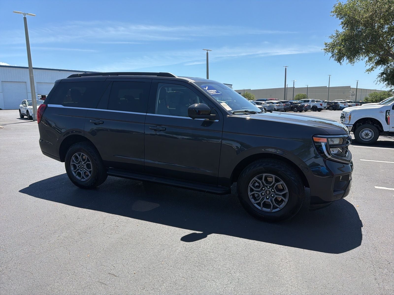 2025 Ford Expedition Active