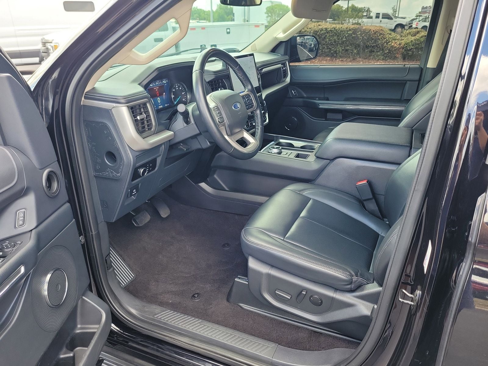 2023 Ford Expedition XLT